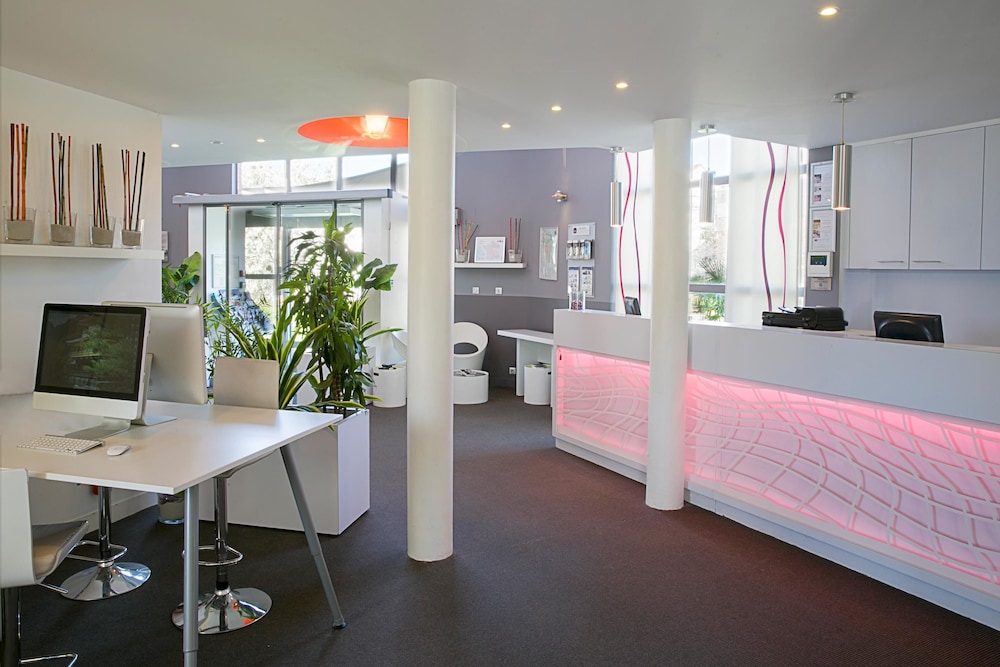 lobby