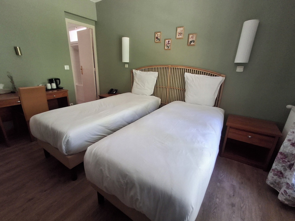 Hipotel Hostellerie Du Lys 14/49