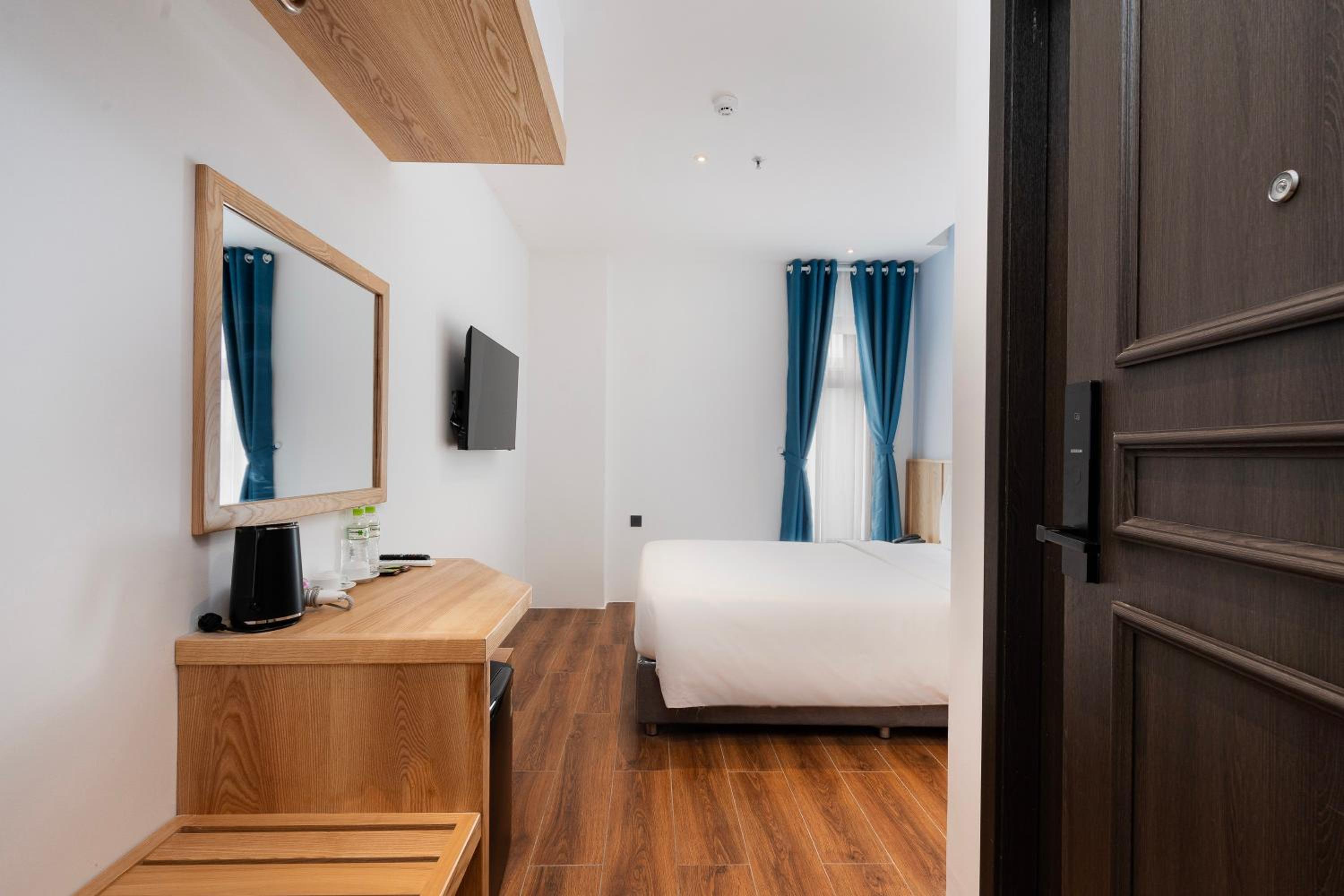 Haven Hut Hotel 37/50