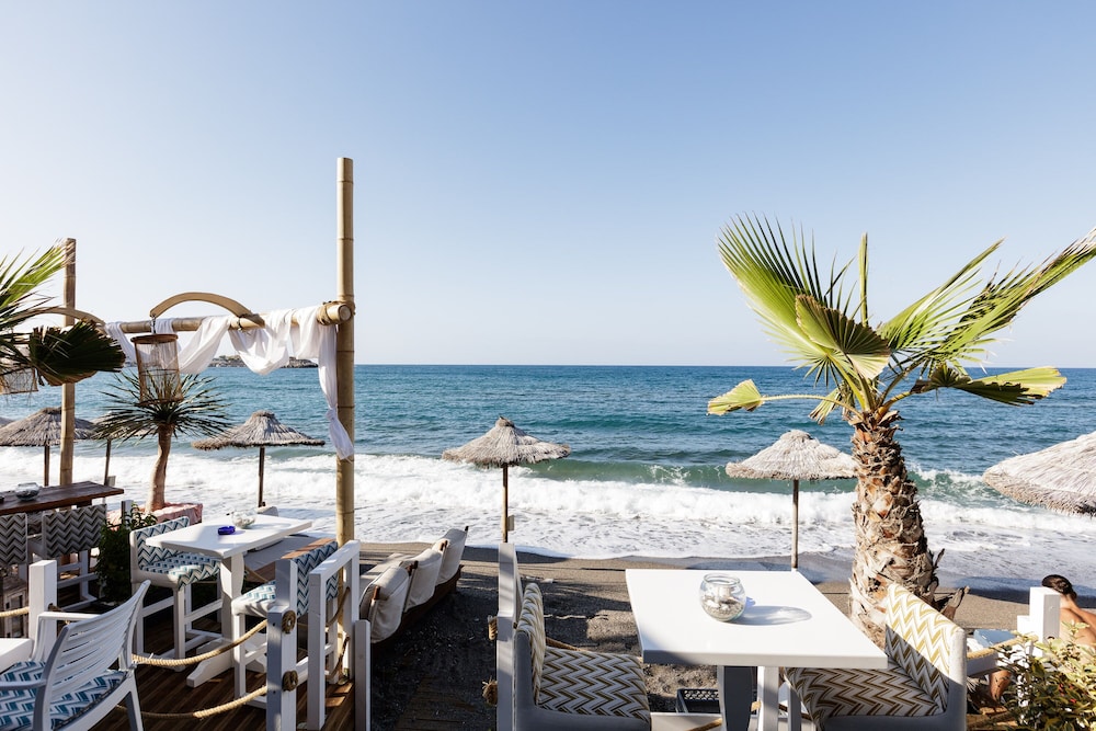 Kahlua Boutique Hotel 45/50