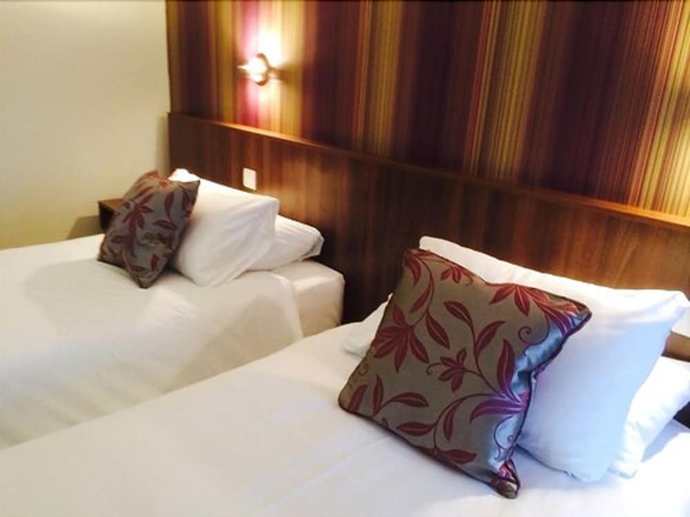 Star Anglia Hotel City Center by OYO 18/32