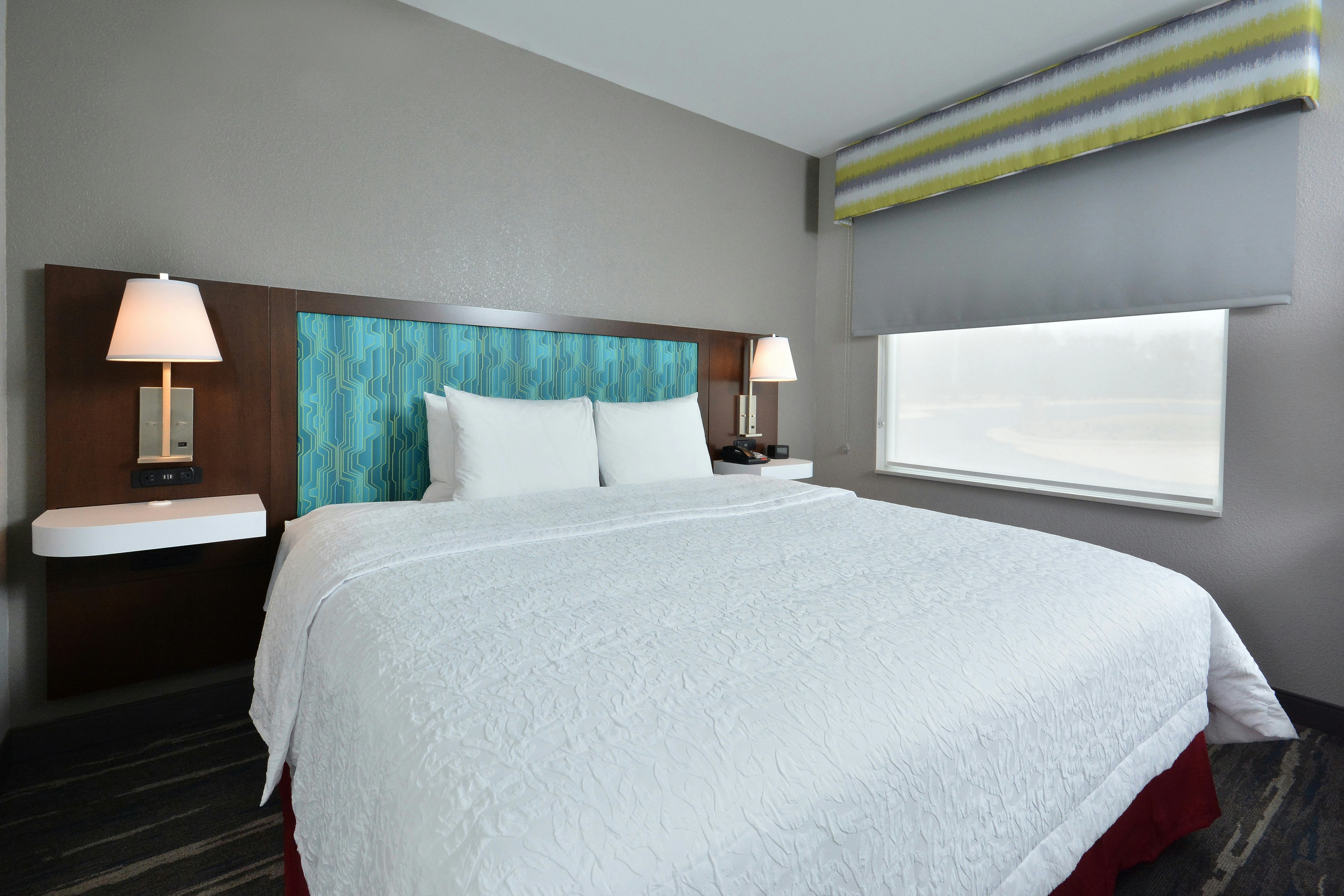 ROOM, KING BED, ACCESSIBLE
