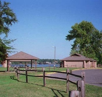 Holiday Inn Rock Hill 9/72