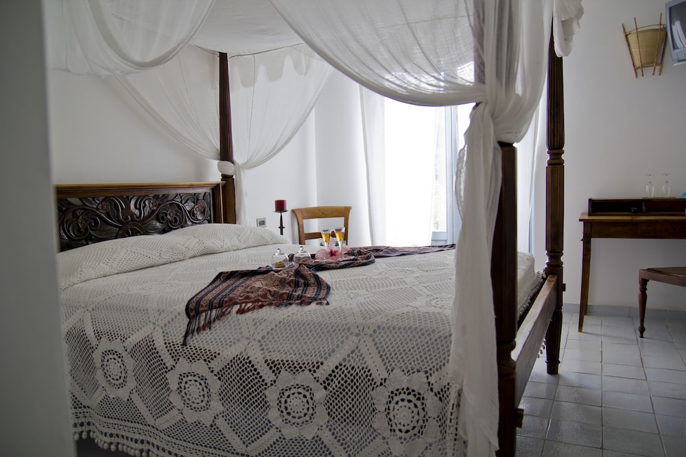 Hotel Quartara 5/34