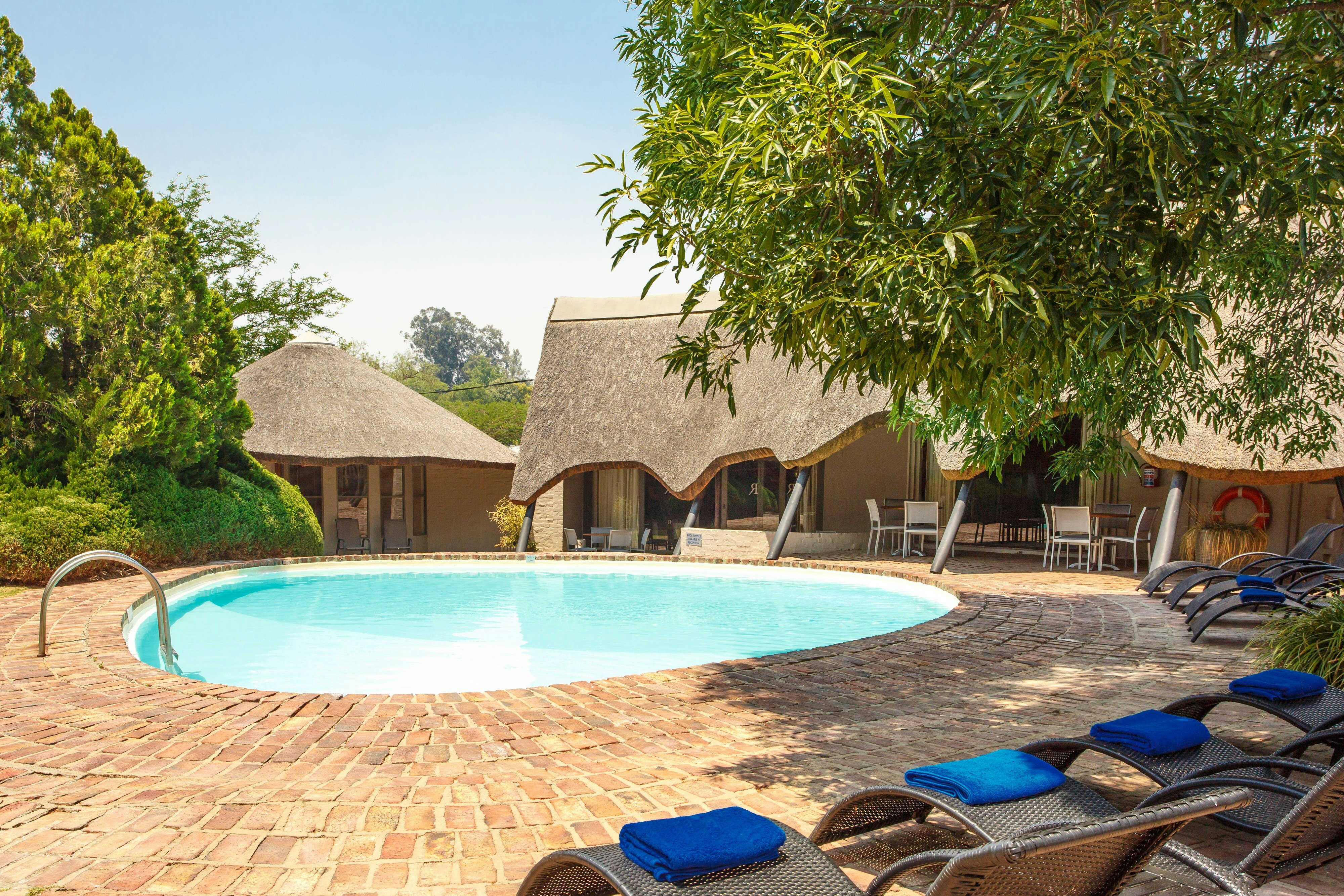 Protea Hotel By Marriott Oudtshoorn Riempie Estate 18/19