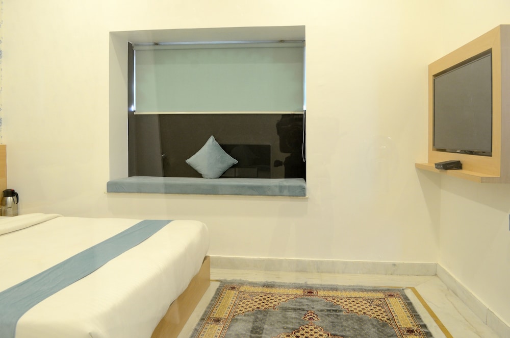 Ambay Villa 48/50