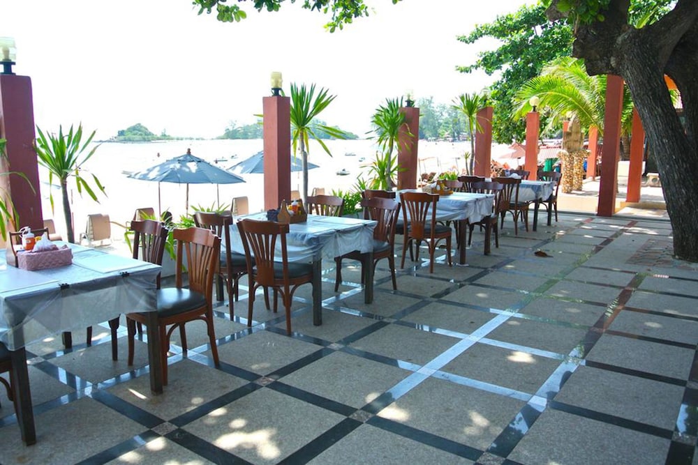 P.S. Thana Resort 43/71