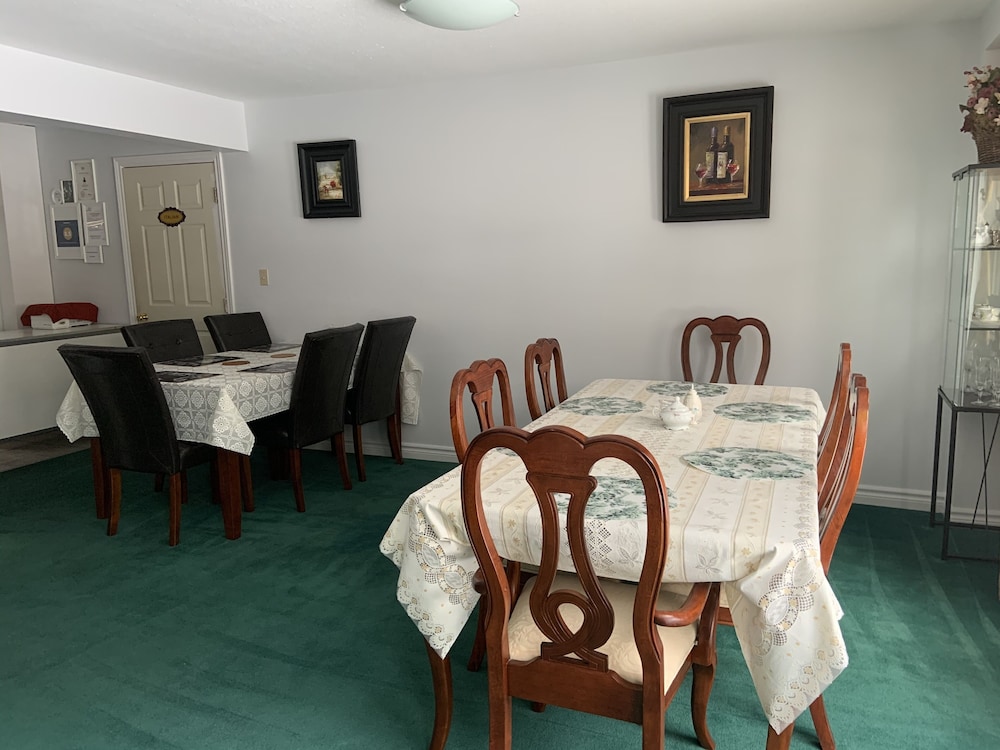 Susan's Villa 30/50