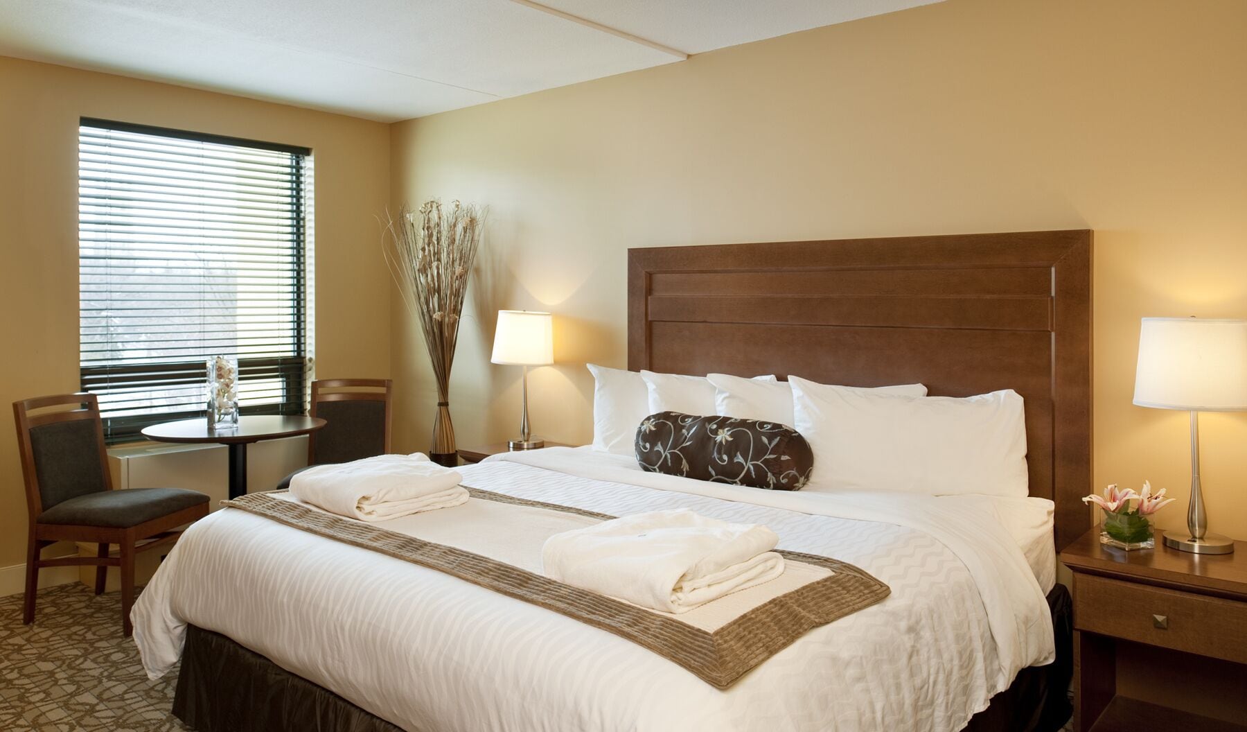 Room, King Bed, Balcony