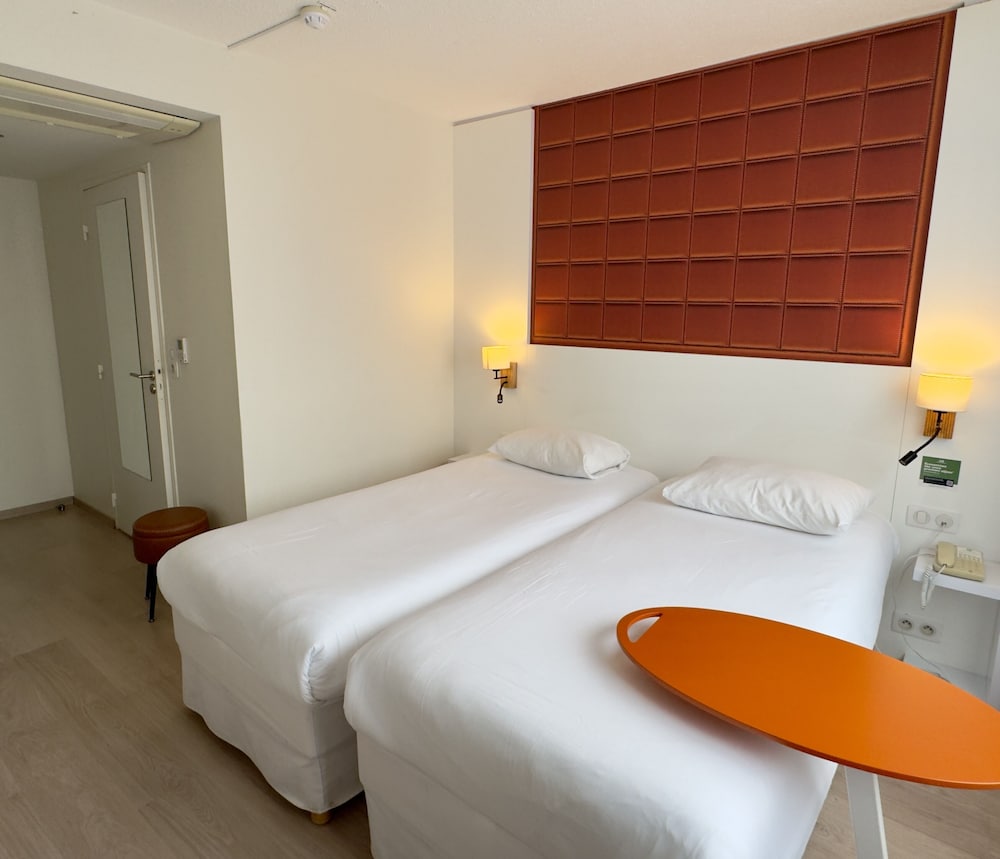 STANDARD, TWIN BEDS