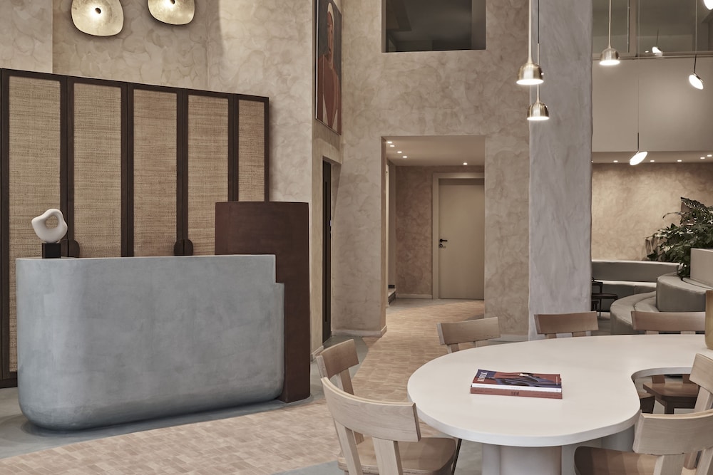 The Lekka Hotel 40/49