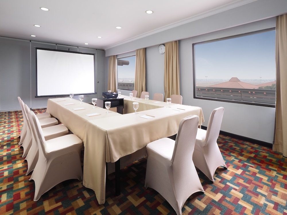 Jakarta Airport Hotel 37/39
