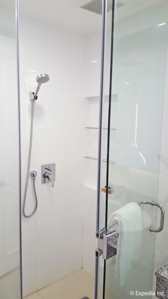 PonteFino Hotel & Residences 53/55