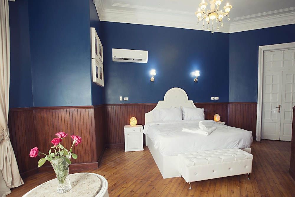 Tahrir Plaza Suites 46/57