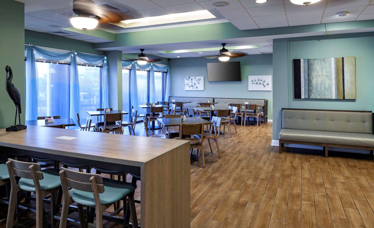 New Smyrna Beach Hotel & Suites 14/24