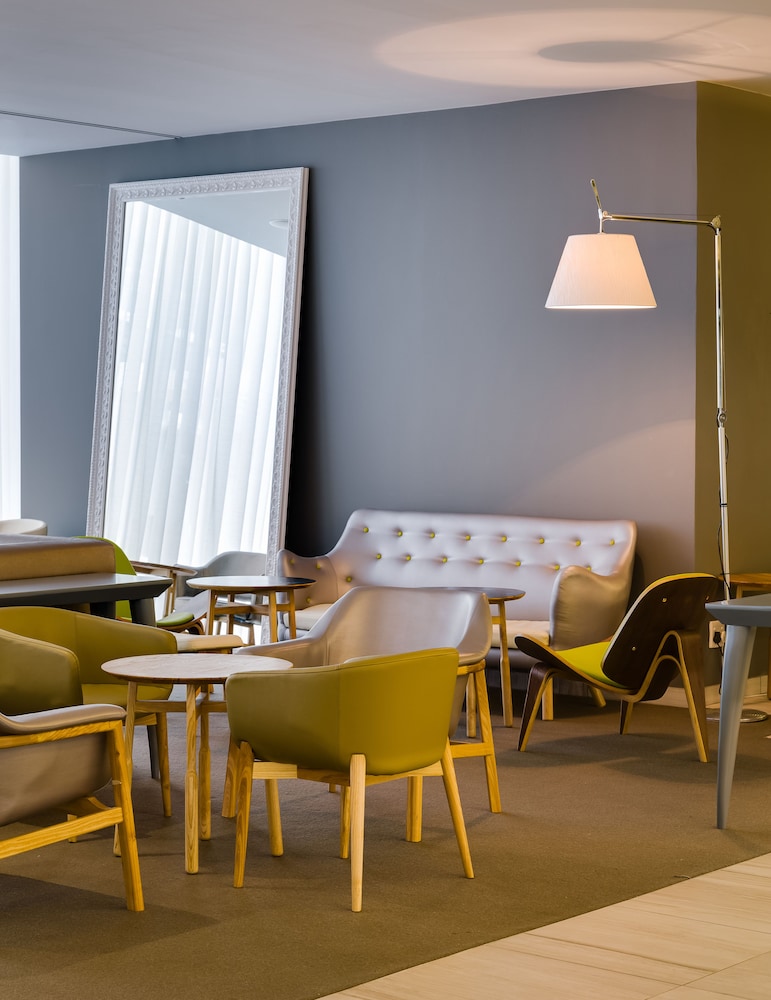 Protea Hotel Fire & Ice by Marriott Cape Town 32/34