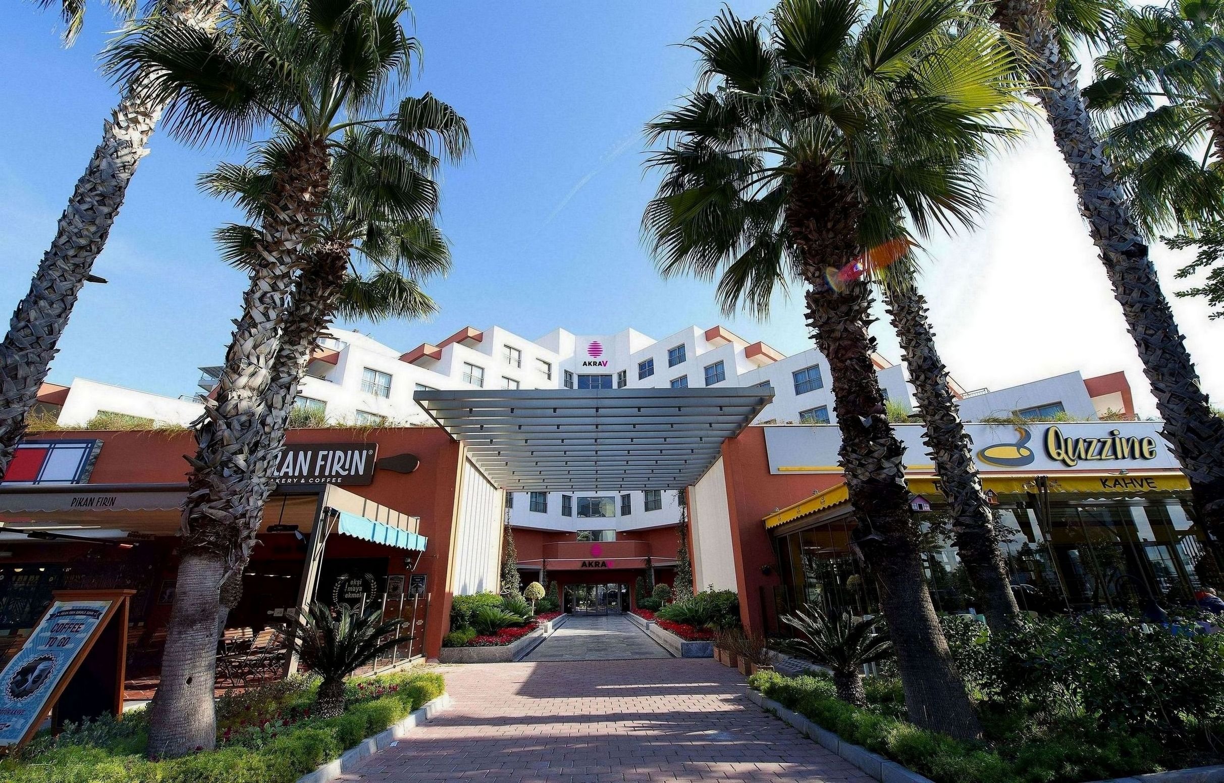 Akra V Hotel 6/30