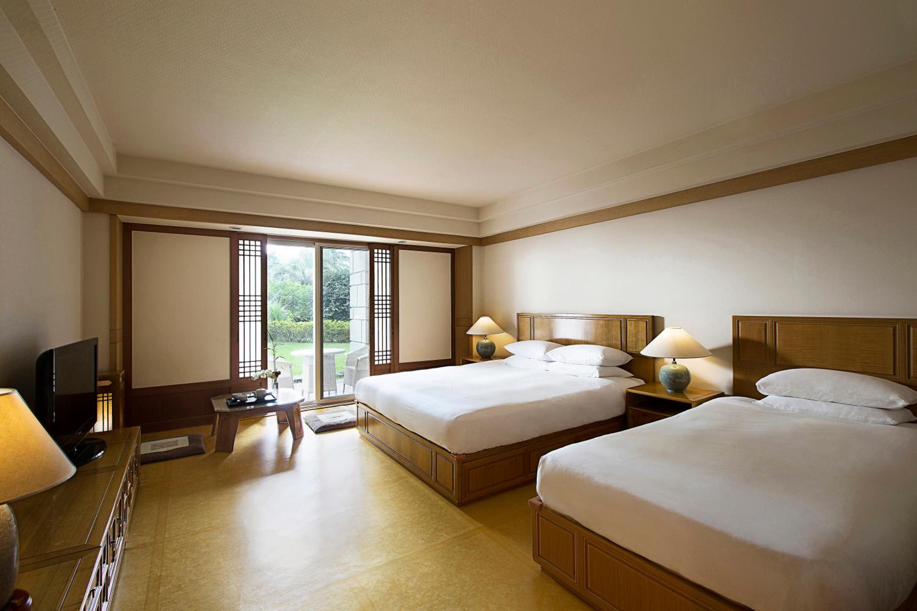 Garden, Family, Twin Beds, Terrace