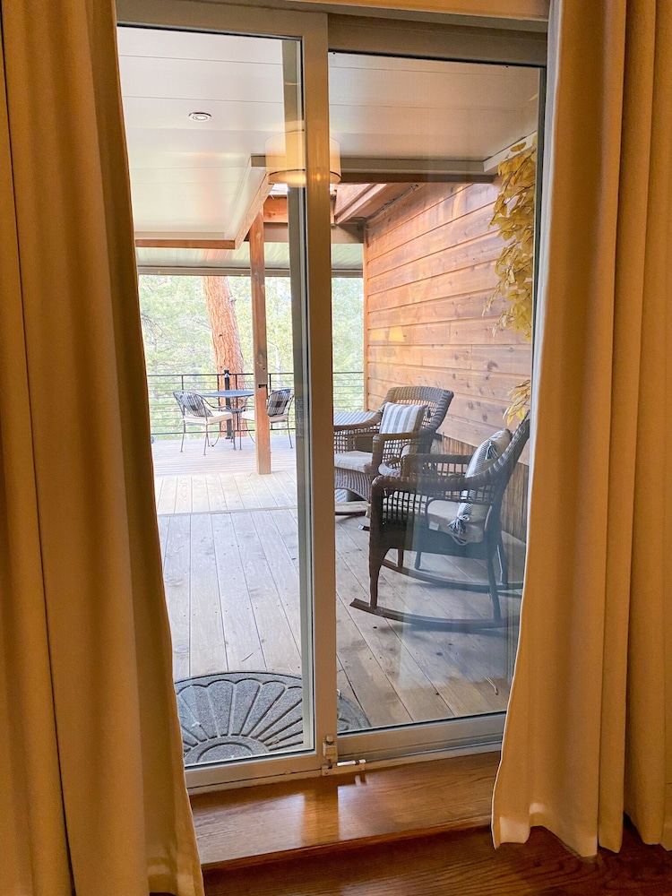 Juniper Mountain House 24/50
