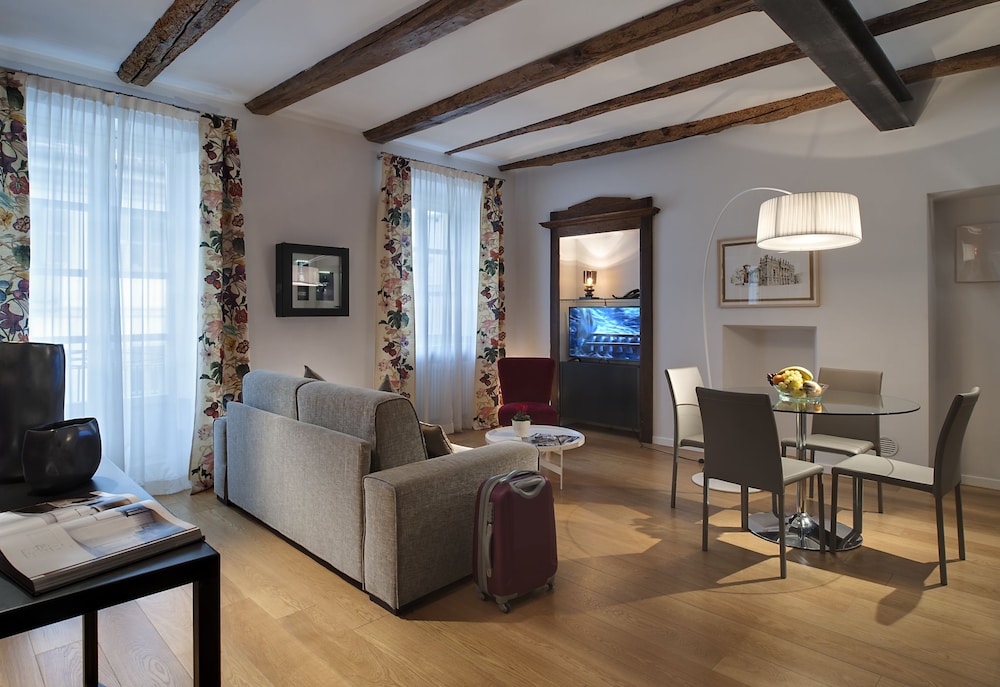 Piazza Vittorio Suites 9/20