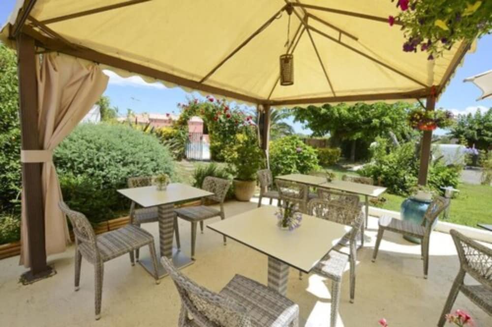 Hotel Les Jardins de La Madrague 53/65