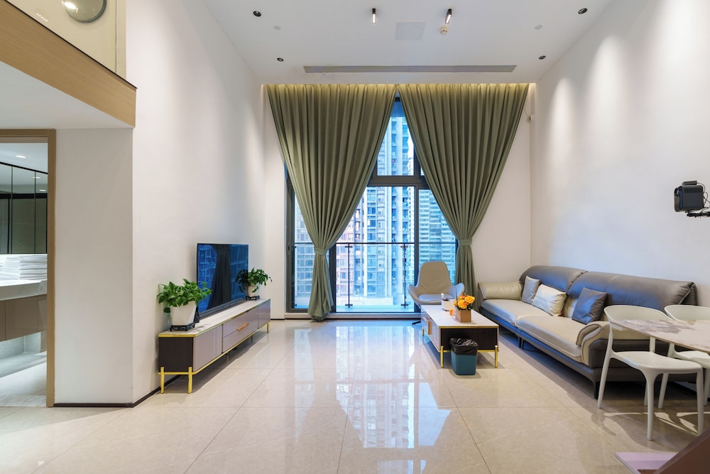 Sunny Private Apt Of Grand Continental 27/50
