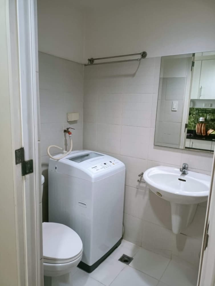 Jericho's Place At Sea Residences 14/68