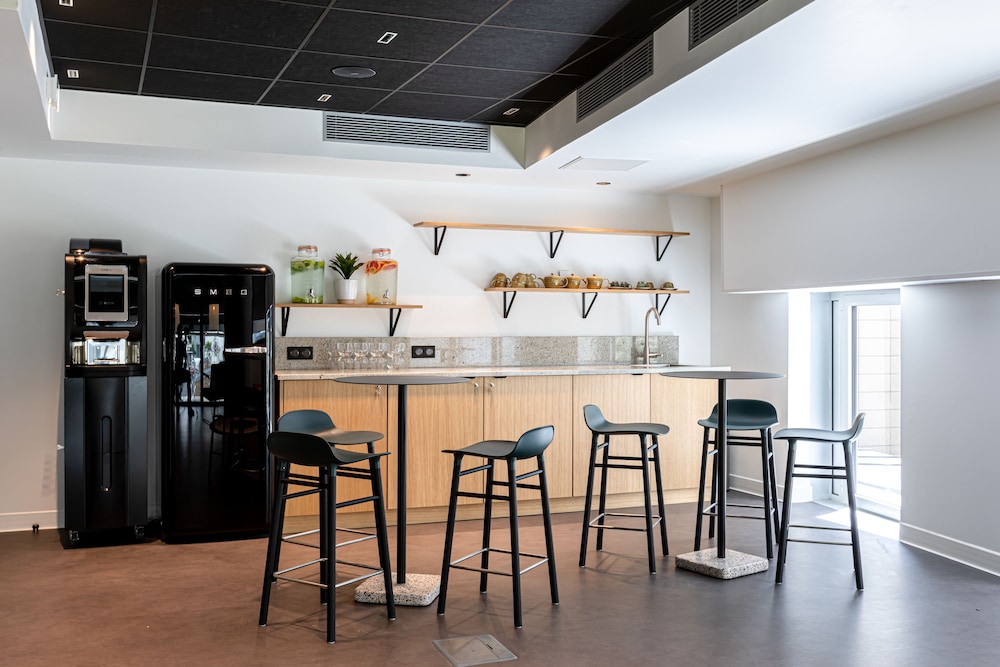 Best Western M Treize Paris Asnieres 30/44