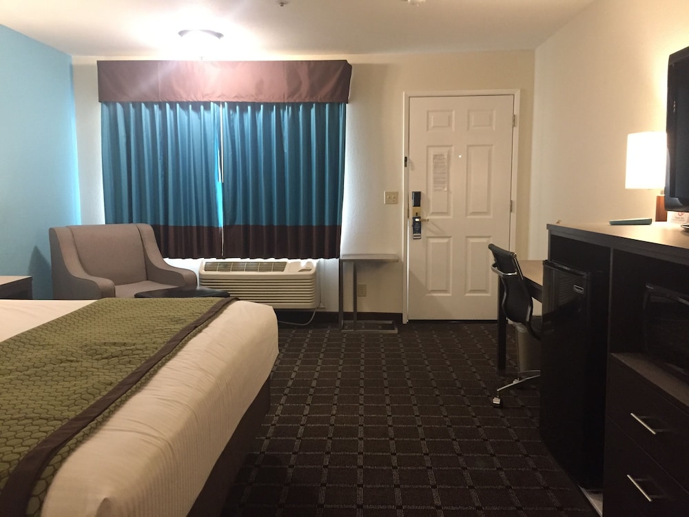Travelodge by Wyndham Angels Camp CA 21/35
