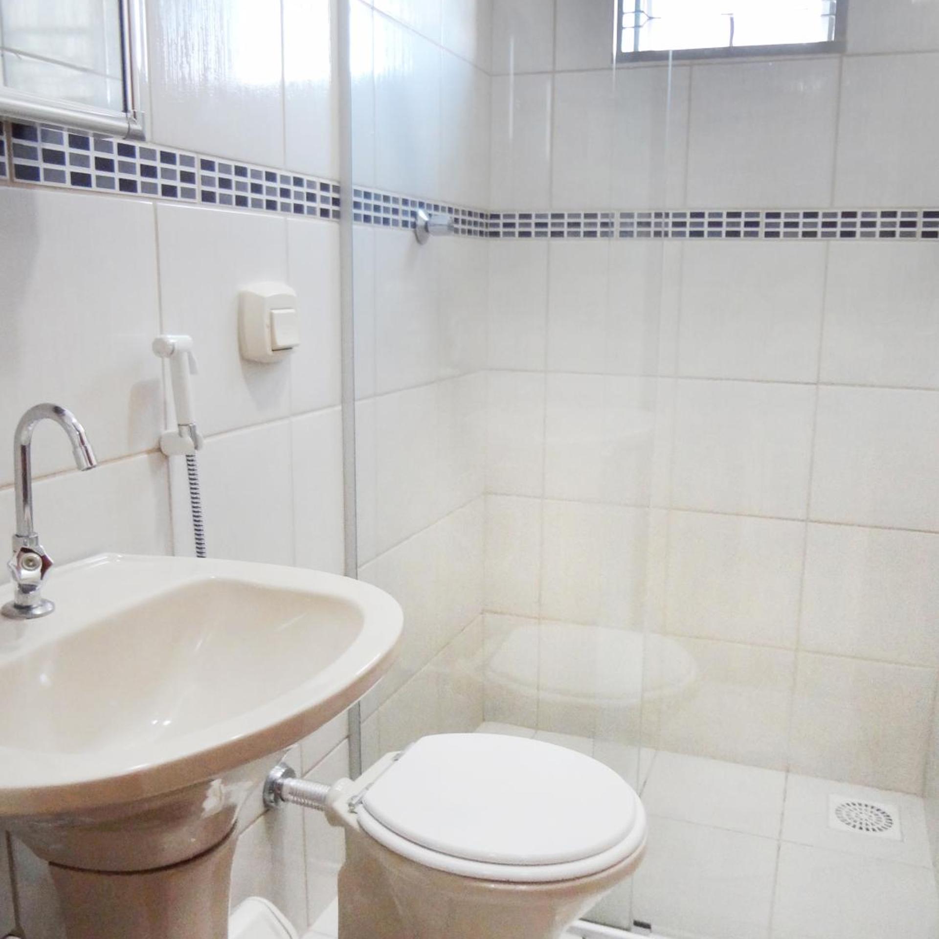 PINHEIROS HOTEL 54/57