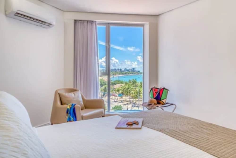Hotel Brisa Suites 26/64