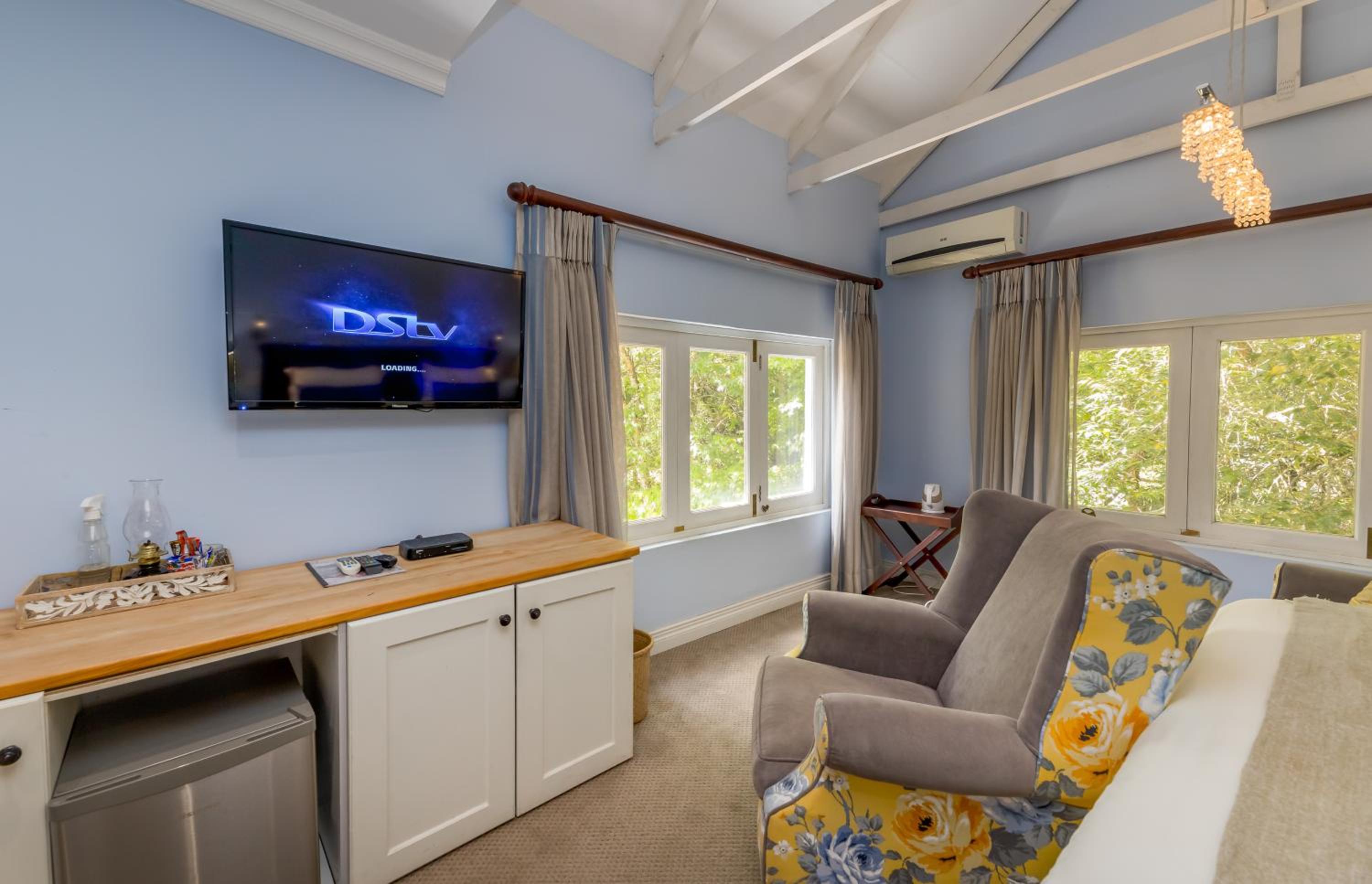 The Rose Cottage B&B 11/25