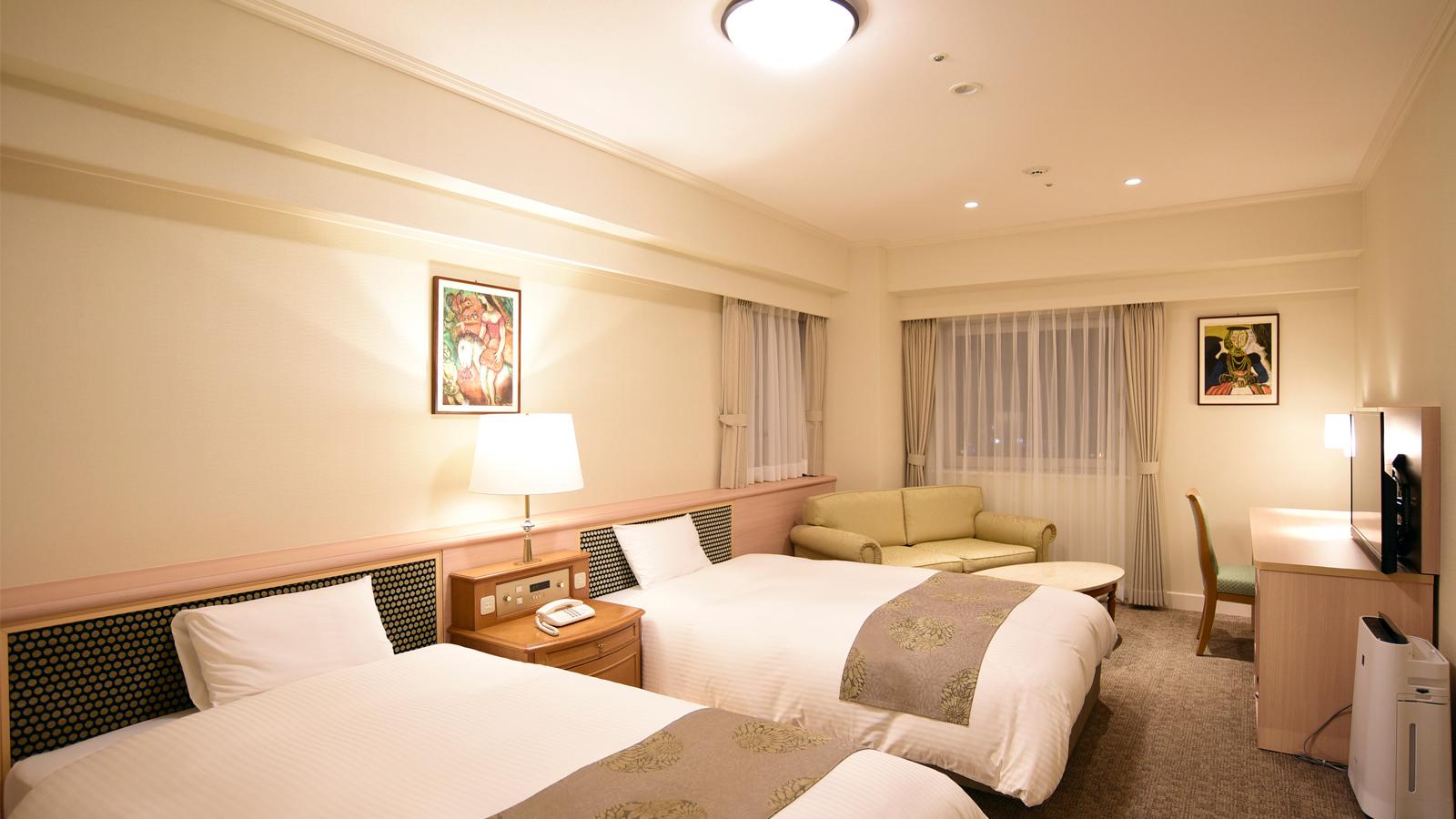 Deluxe, Suite, Twin Beds