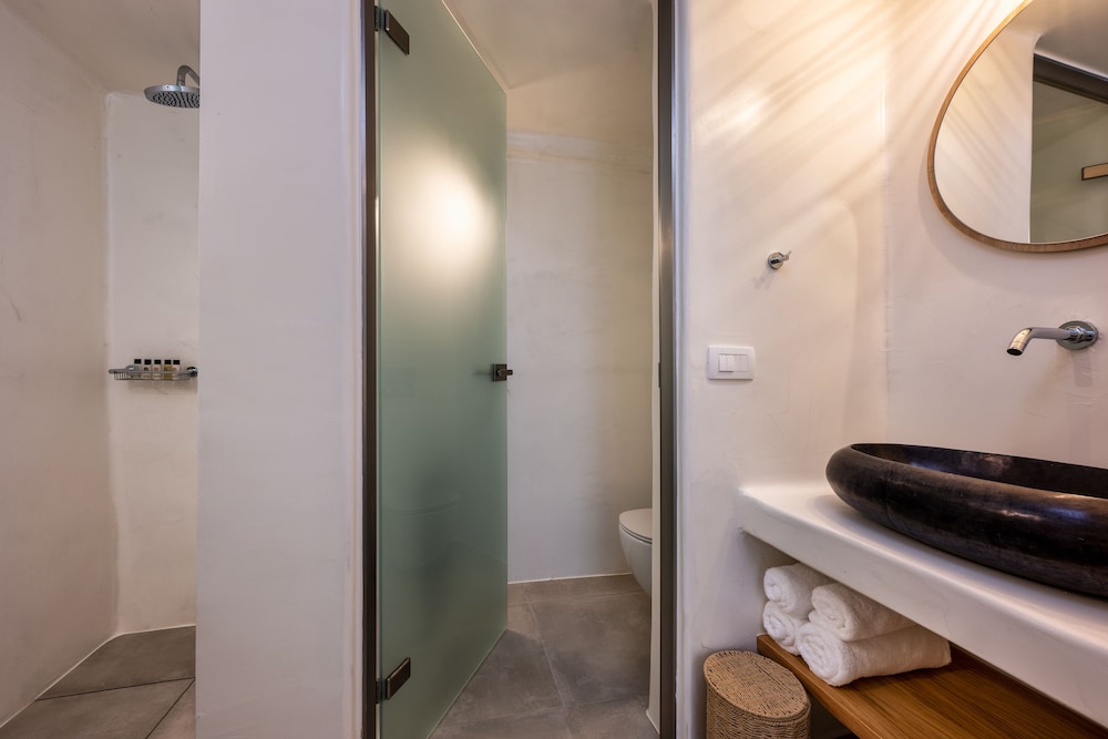 Hill Suites 50/50