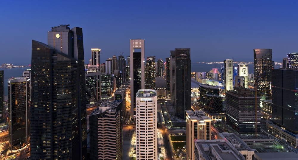 Voco Doha West Bay Suites 48/100