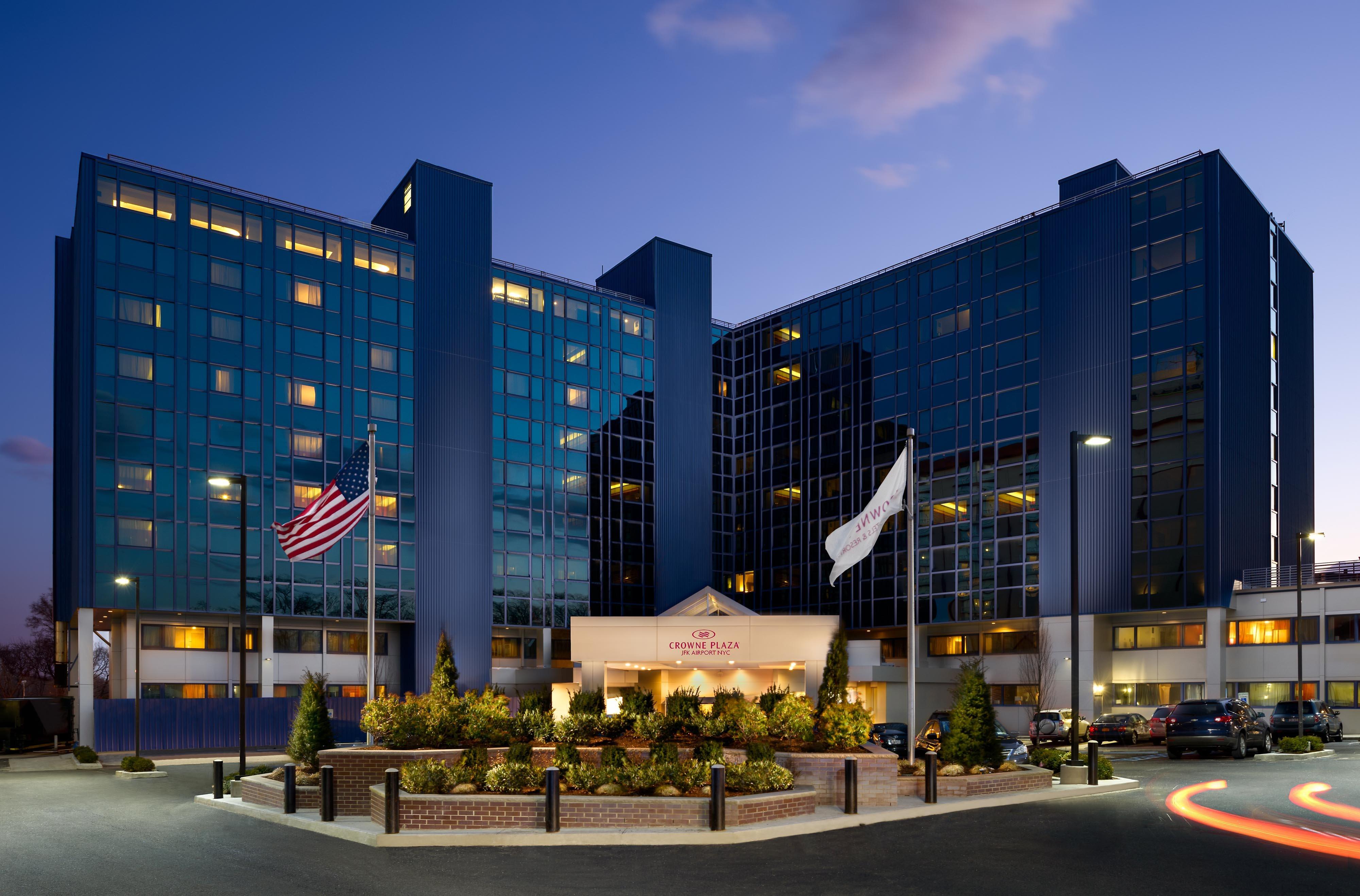 Crowne Plaza JFK Airport Hotel New York City 2/50