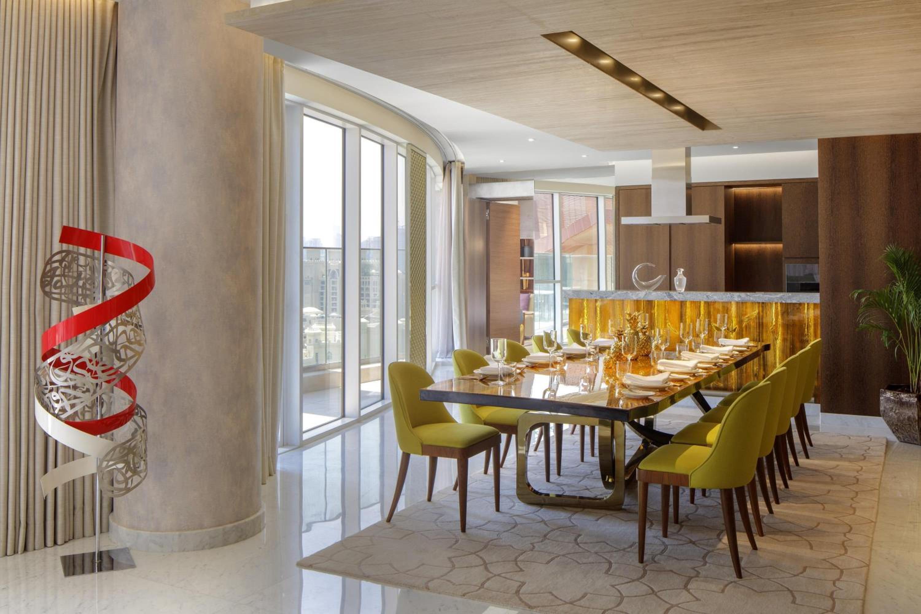 2 Bedrooms, Royal, Vip, Luxury, Suite, Hot Tub، Andaz Dubai The Palm by Hyatt 8/8