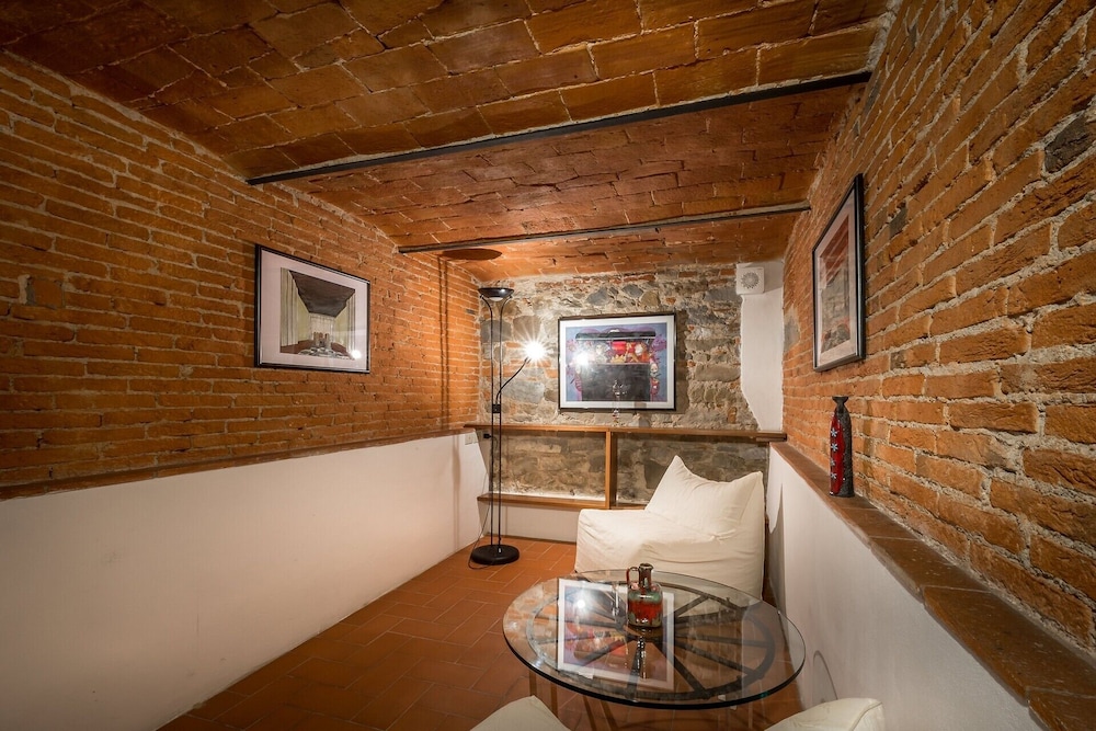 Pignone Apartment 6/22