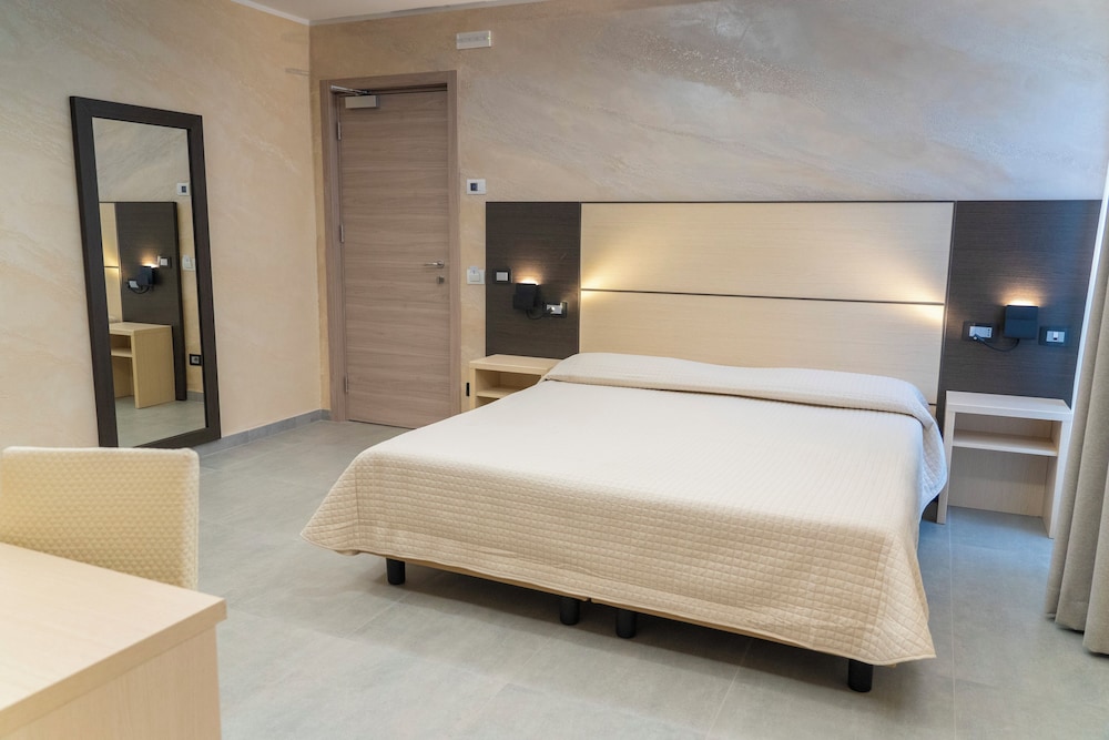 ALBERGO DELLA POSTA 15/53