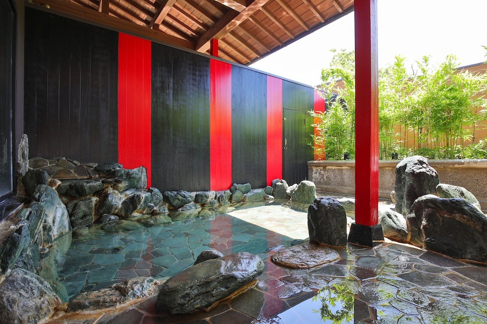 Grampus Resort Shirahama 9/29