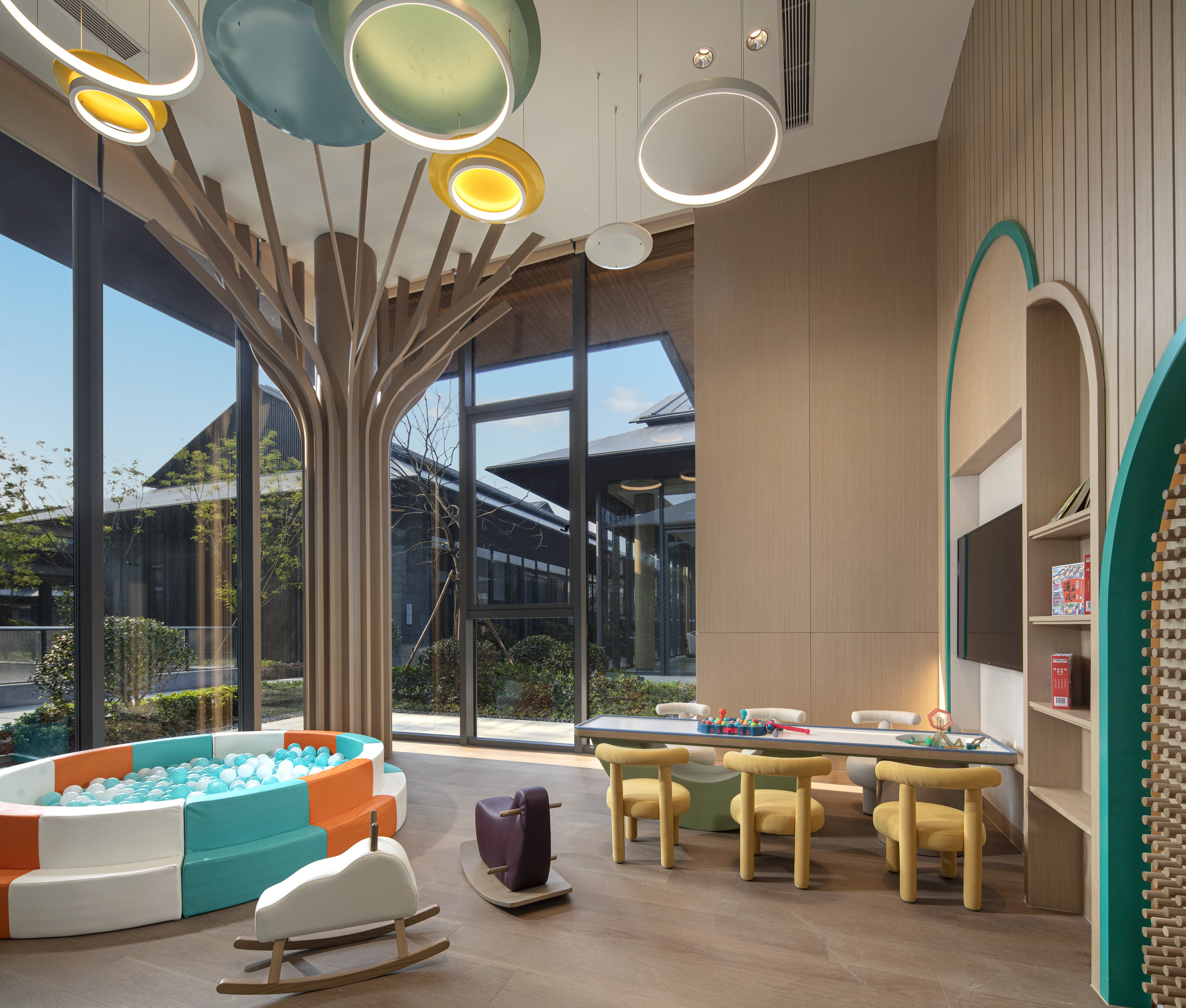 Holiday Inn Deqing Xinshi Ancient Town 32/39
