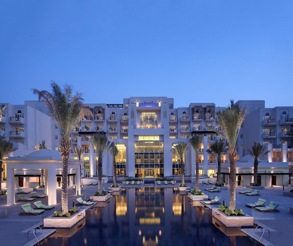 The Mangroves Abu Dhabi, LXR Hotels & Resorts