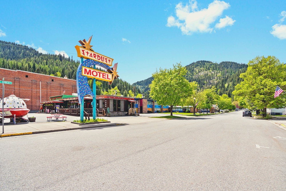 Stardust Motel Wallace 49/65