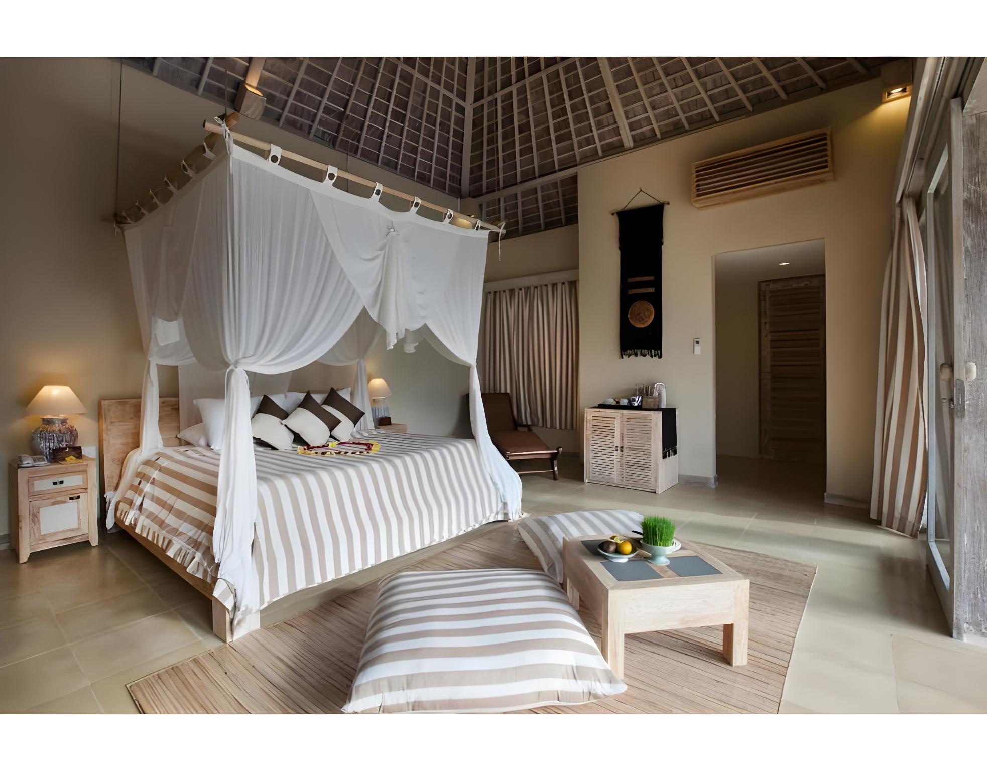 Pool, Family, Villa, King and Twin Beds