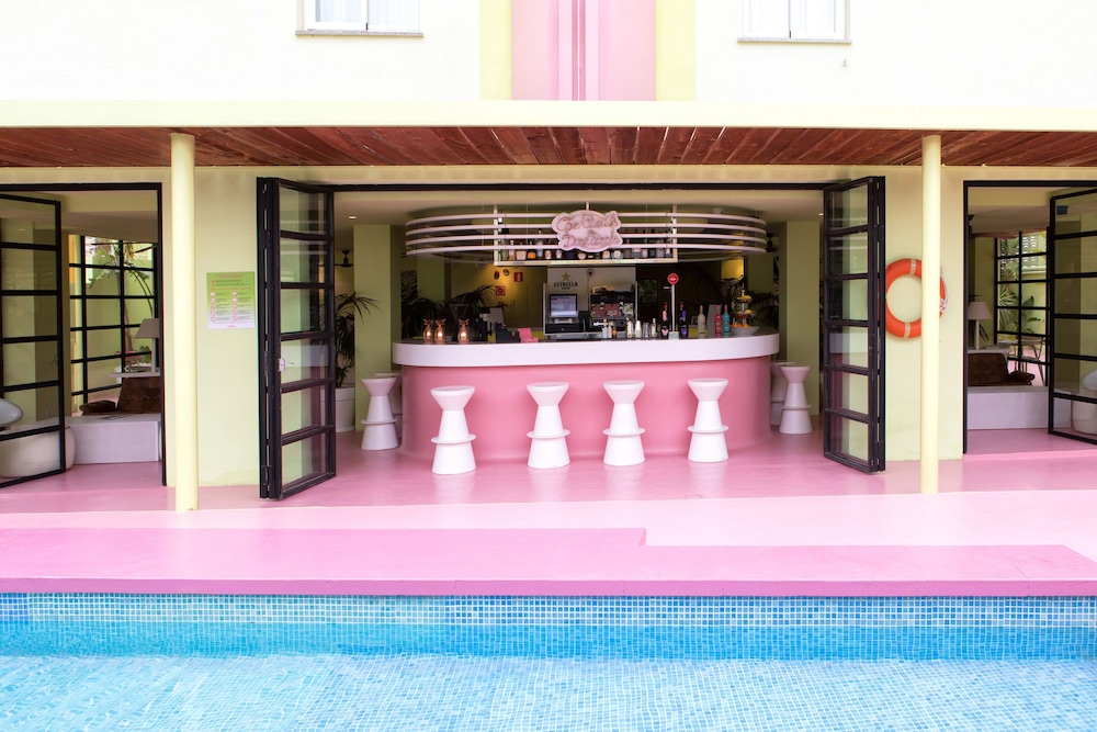 Tropicana Ibiza Coast Suites - Adults Only 8/50