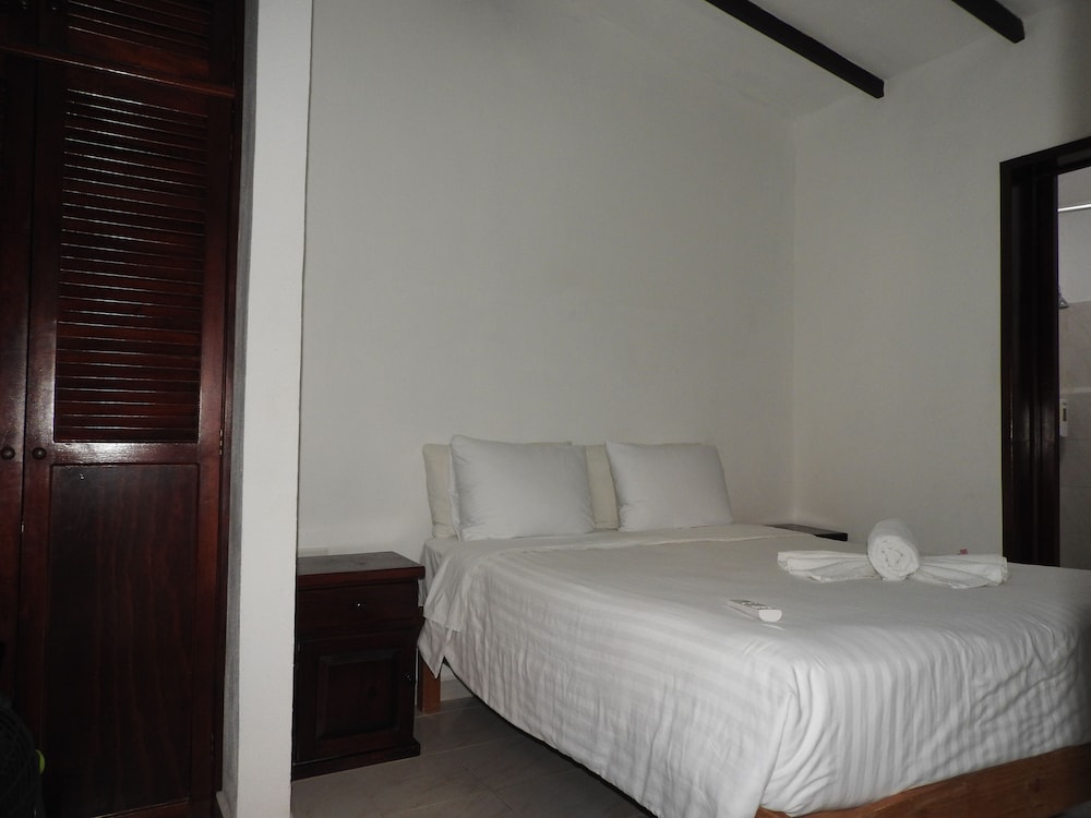 Apart Hotel Casaejido 25/88