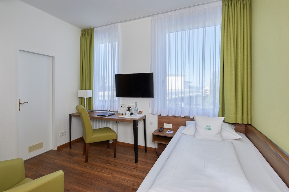 Parkhotel St. Leonhard 13/68
