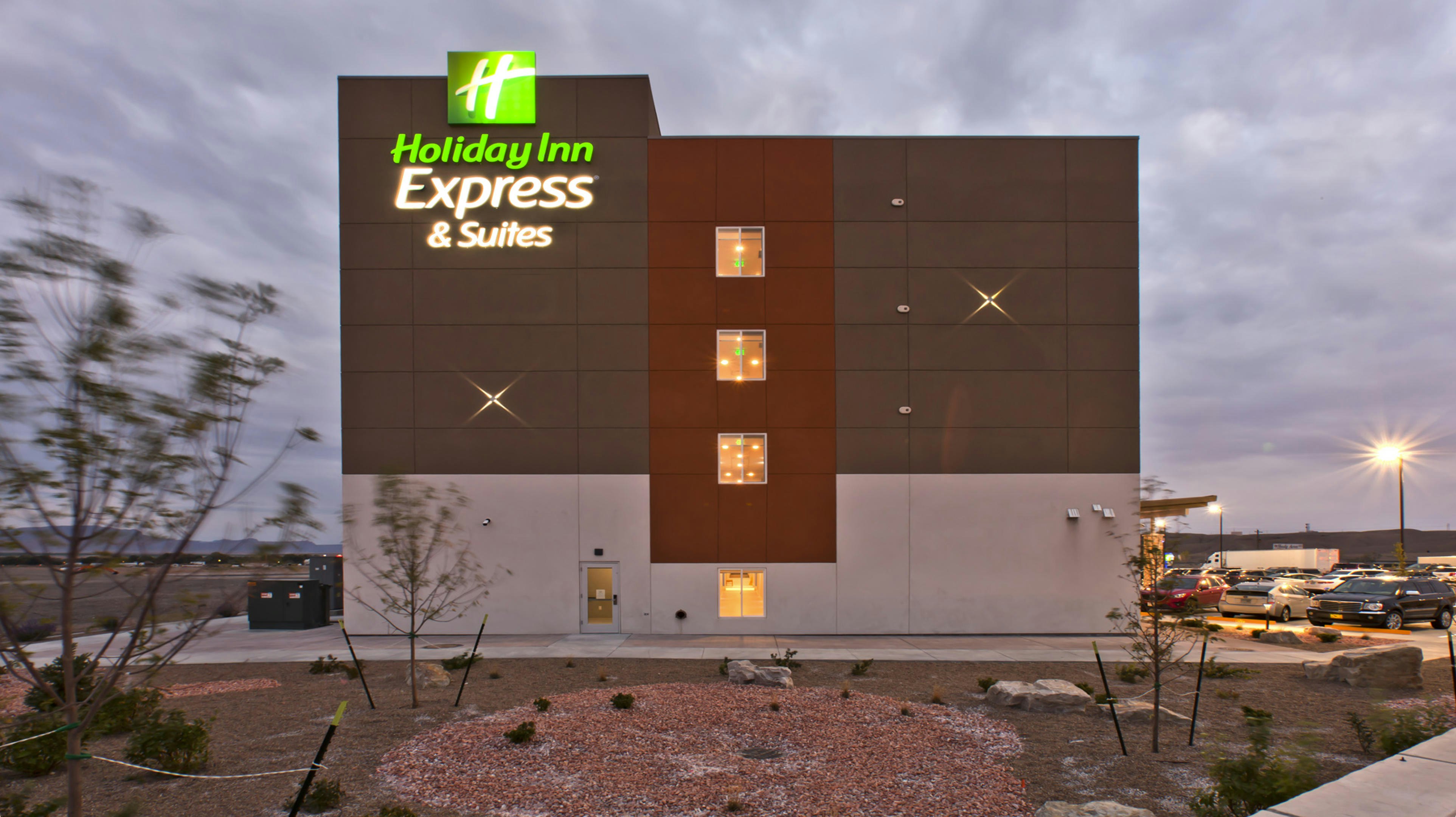 Holiday Inn Express And Suites Green River 2/67