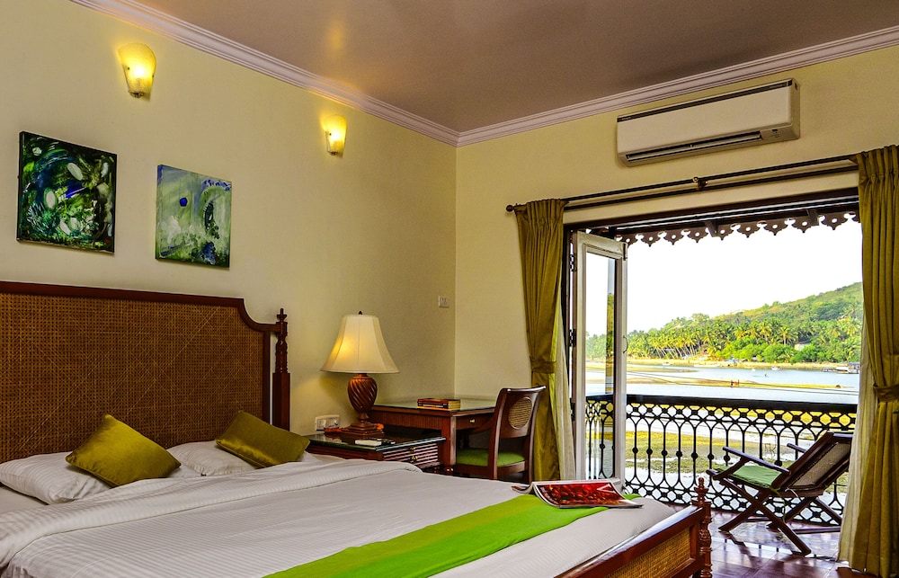 Neemrana's Three Waters - 20th century, Betul, South Goa 7/39