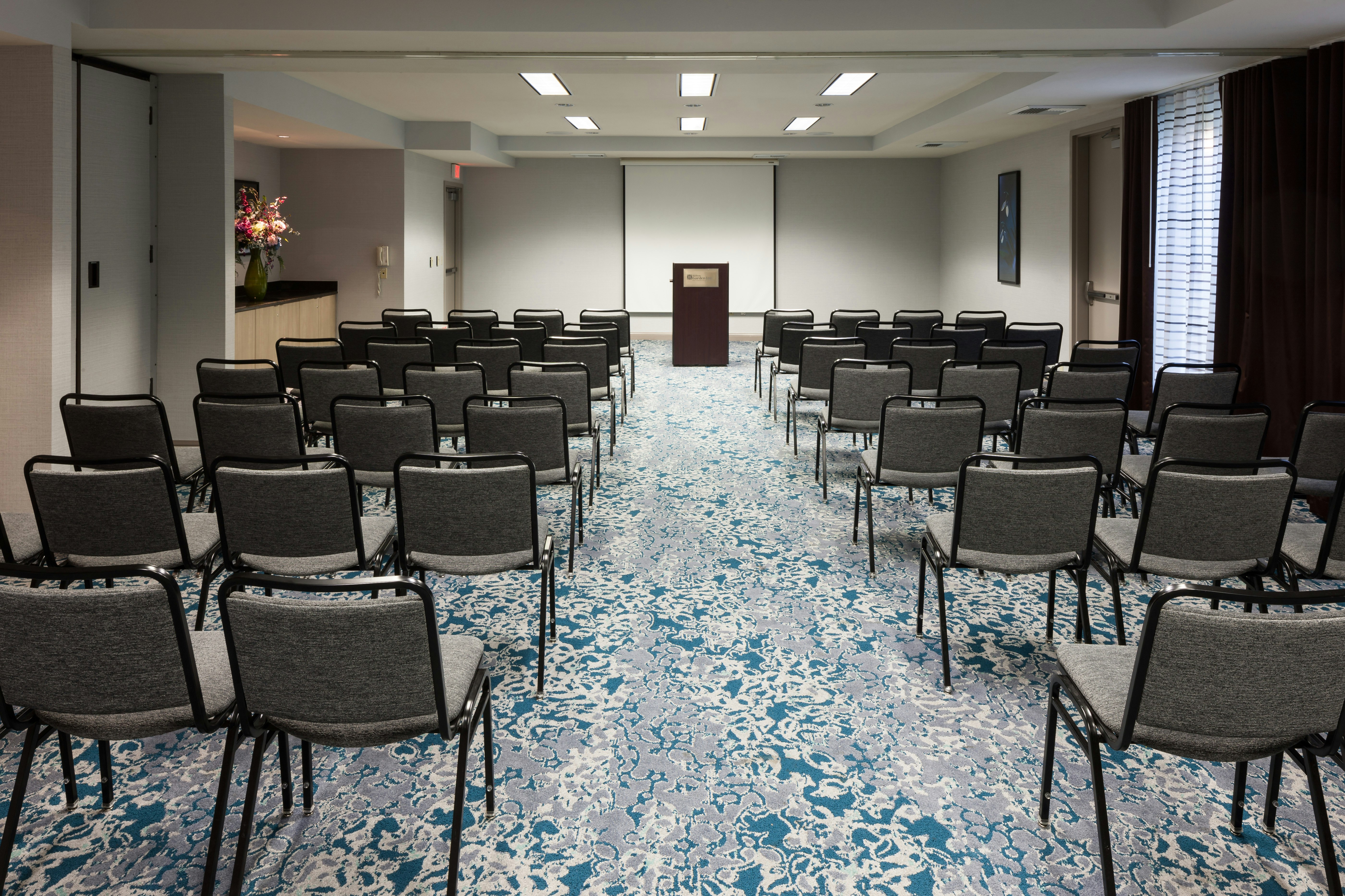 Hilton Garden Inn Sacramento South Natomas 23/37
